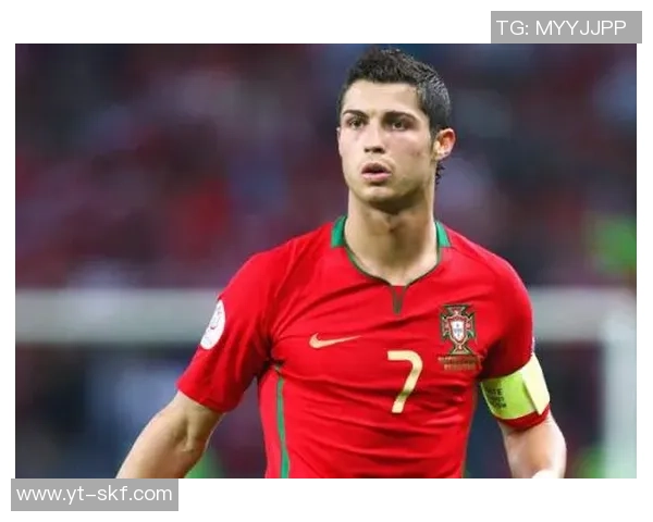 足球明星辫子风潮：从场上到场下引领个性与时尚的潮流变革